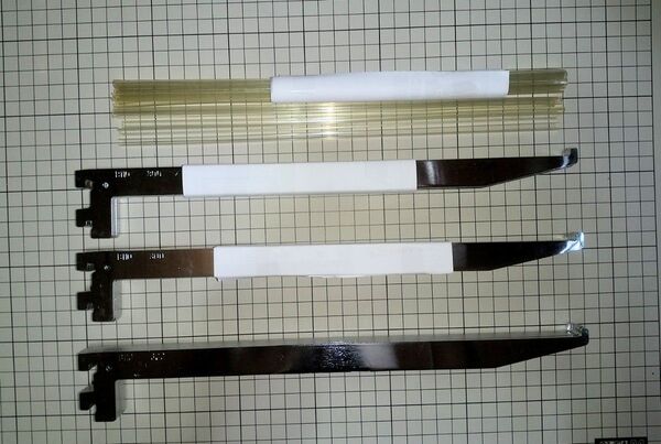 中古品 ガラス棚板用ブラケット 棚受け 長さ 300mm