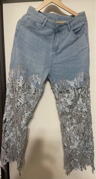 レース装飾付きライトブルーデニムパンツ 新品