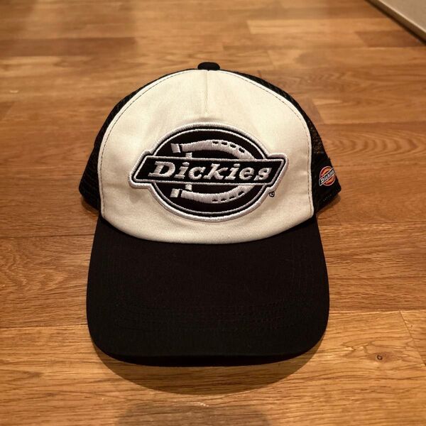 Dickies メッシュキャップ 白/黒