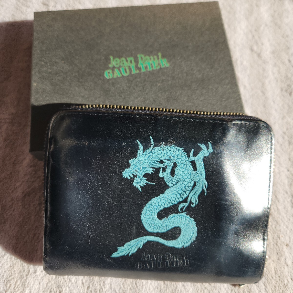 Yahoo!オークション -「ゴルチェ 財布 ドラゴン」(ジャンポール Yahoo!オークション -「ゴルチェ 財布 ドラゴン」(ジャンポール
