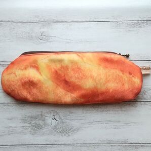 バゲット型ポーチ