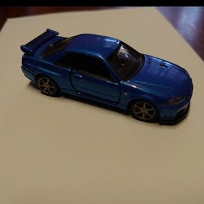 トミカ スカイライン GTR