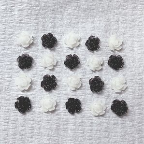 ブラック×ホワイト 薔薇 ネイルパーツ 20個