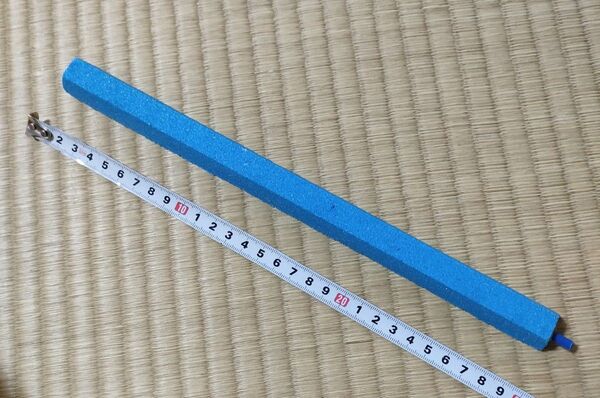 大型水槽に?長い青いエアーストーン