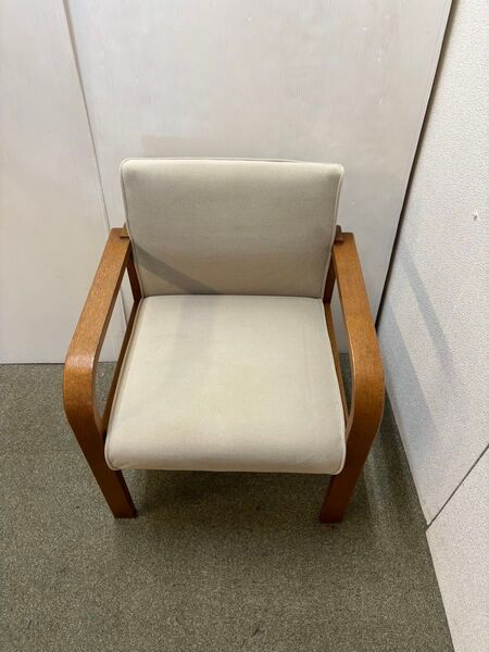 ③ 肘付き アームロビーチェア 応接室用チェア 会議用チェア 事務所用チェア 肘付きチェア