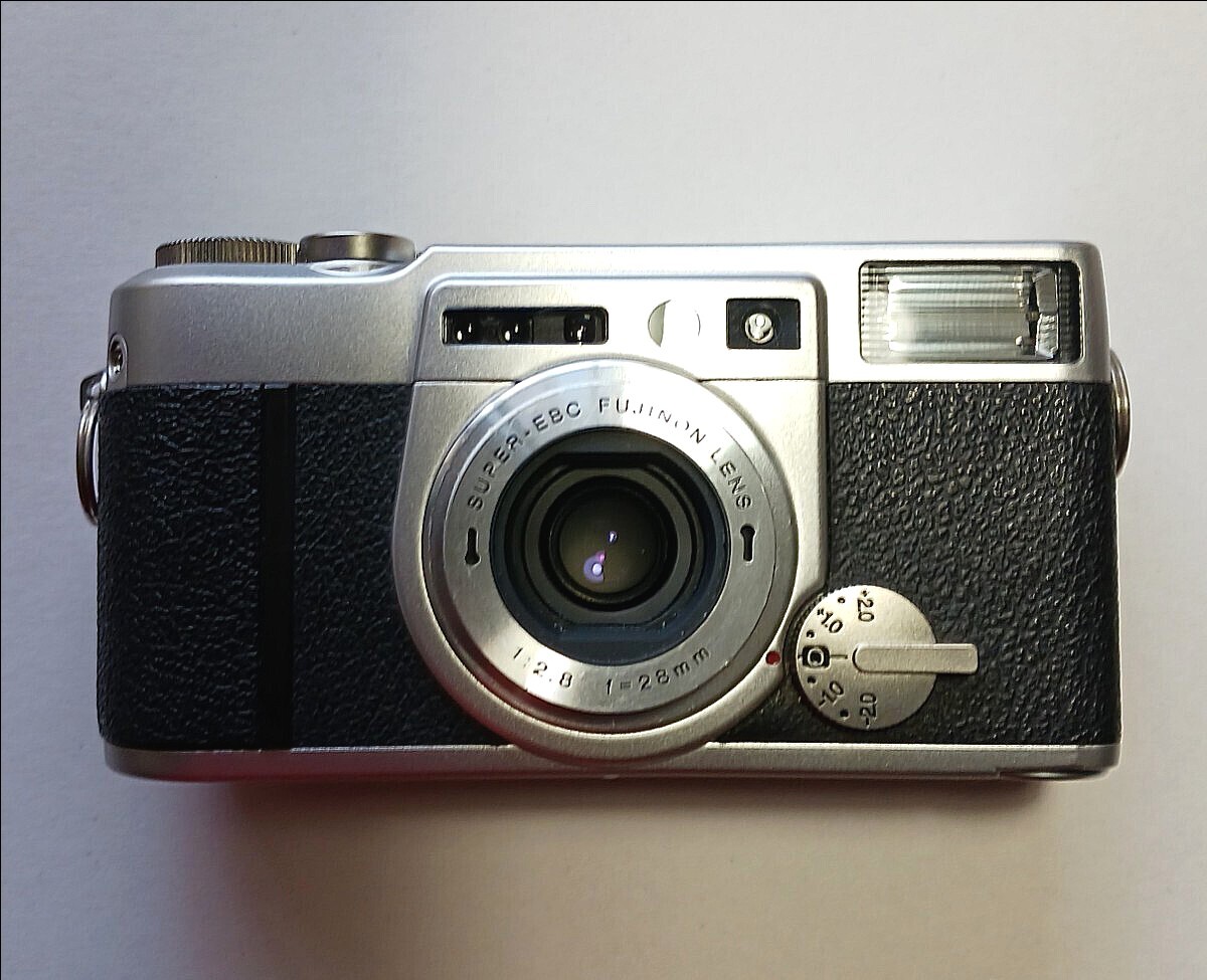 Yahoo!オークション -「fujifilm klasse w」の落札相場・落札価格 Yahoo!オークション -「fujifilm klasse w」の落札相場・落札価格