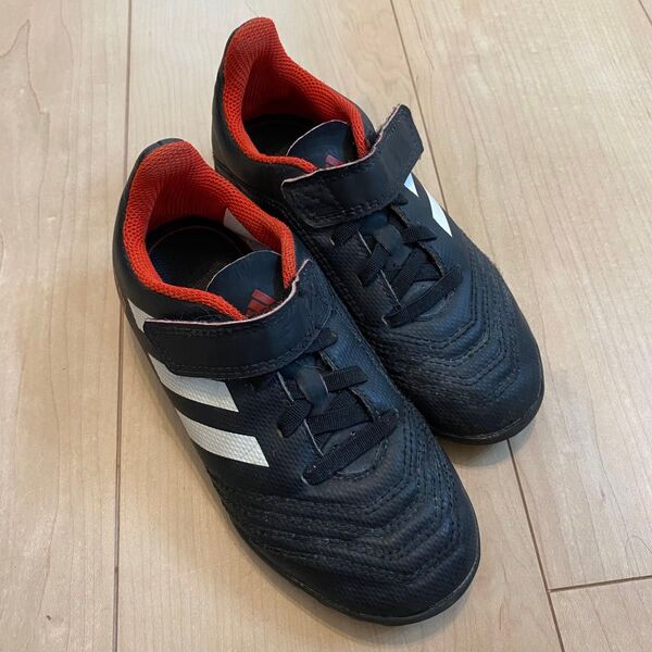 美品!adidas サッカーシューズ 17.0