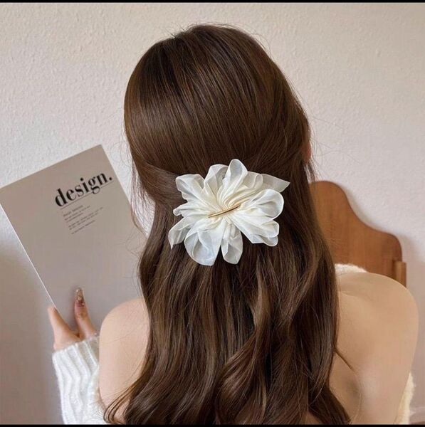 ヘアアクセサリー 透け感 上品 ベージュ チュール バレッタ 韓国ヘアアクセサリー 髪留め ホワイト