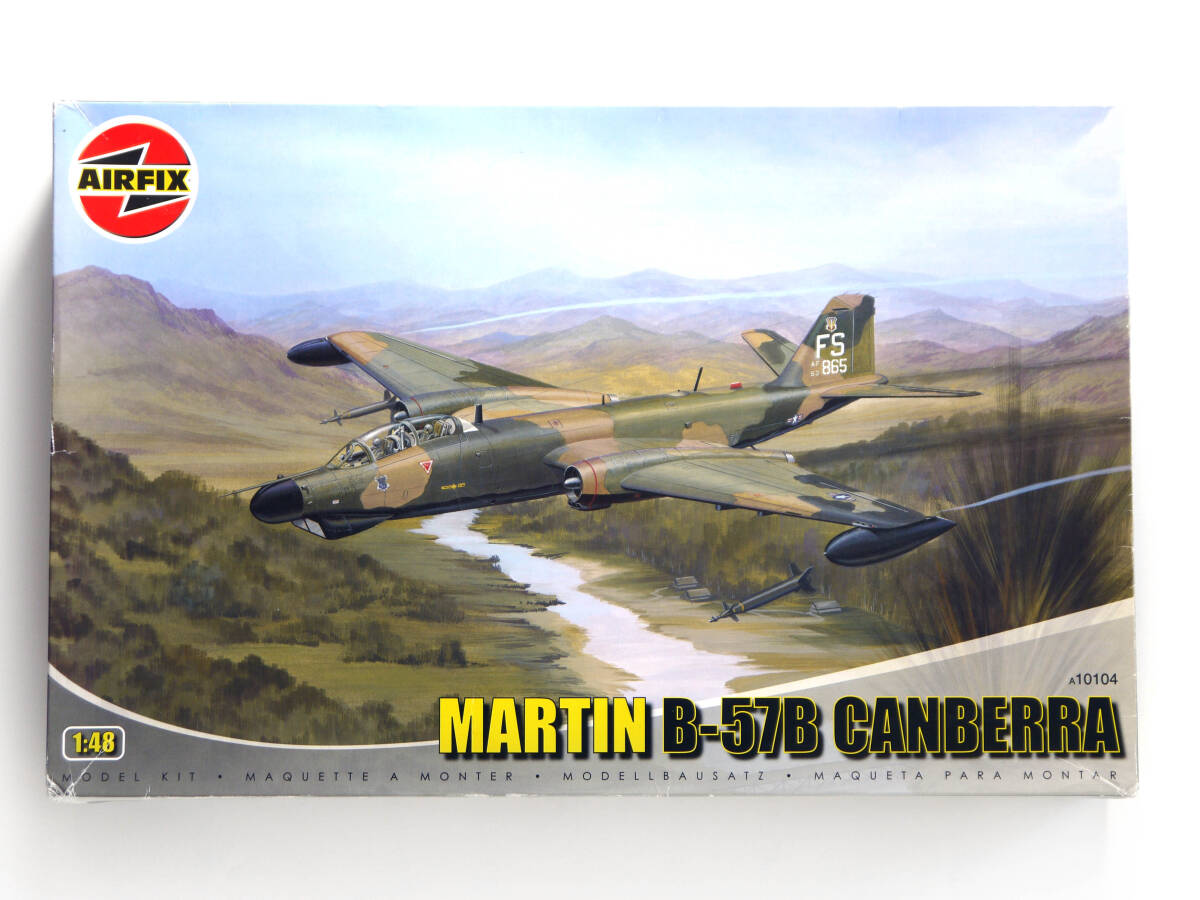 Martin B-57B Canberra, Classic Airframes 4130 (200f)