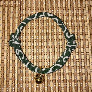 和風 猫の首輪 ちりめん細紐(子猫〜小柄な成猫用)唐草緑