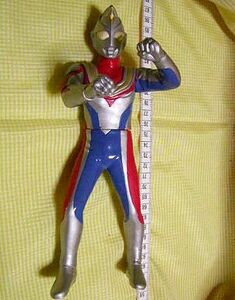  Ultraman Dyna ④ дерево 23 монстр герой sofvi кукла van Puresuto 