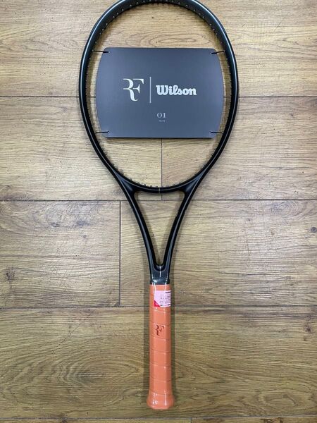 ウィルソン RF01 300g グリップ2 国内正規品 Gツアー2張り上げ48/45 ガット張り代サービス メーカー保証