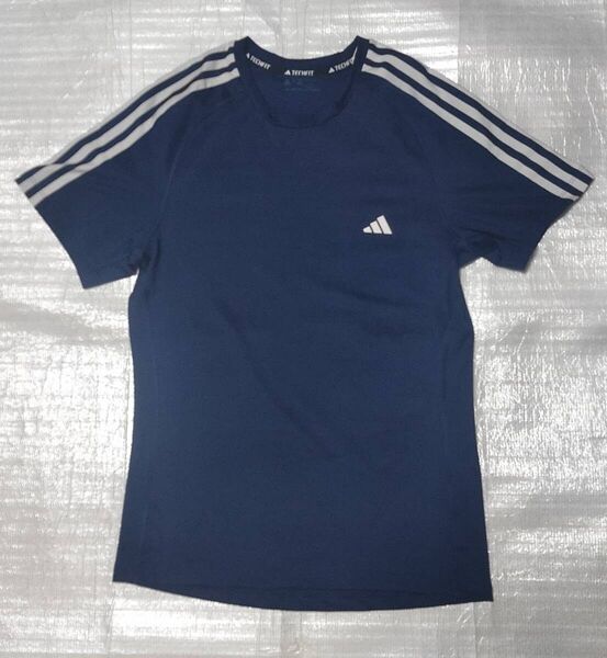 アディダス adidas 半袖 テックフィット Tシャツ XL