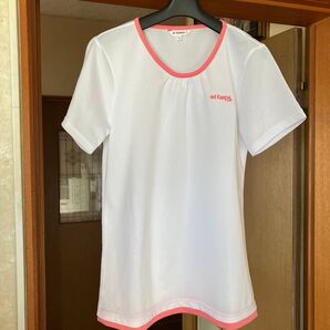 スポーツシャツ