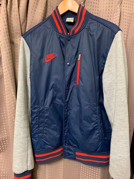 NIKE ブルゾンジャケット