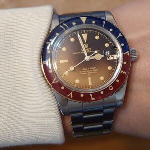 WMT WATCH Panton トロピカルダイヤルUAE 革ベルト付き 自動巻