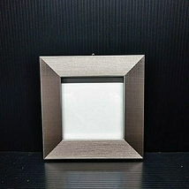 額縁　正方形　１０センチ　メタリックシルバー　樹脂製　水彩画・デッサン画に　アートフレーム_画像1