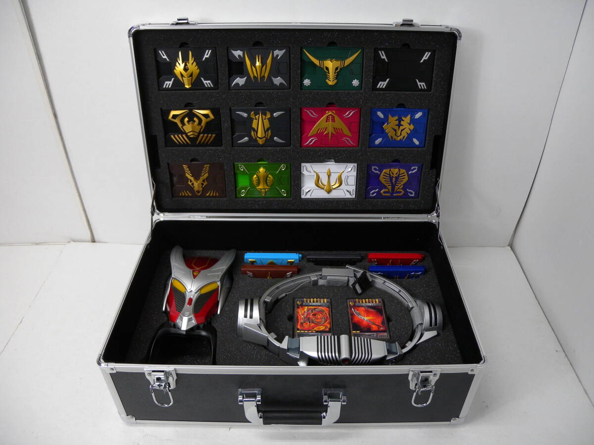 Yahoo!オークション -「仮面ライダー アタッシュケース」の落札 Yahoo!オークション -「仮面ライダー アタッシュケース」の落札