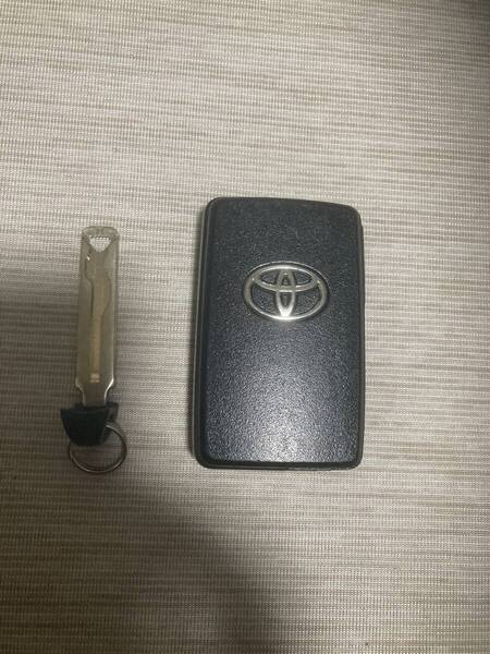 トヨタ 純正スマートキー VOXY ヴォクシー
