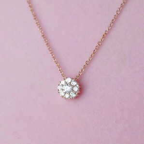 キラキラ輝く・9石の花ネックレス・k18ピンクゴールド色