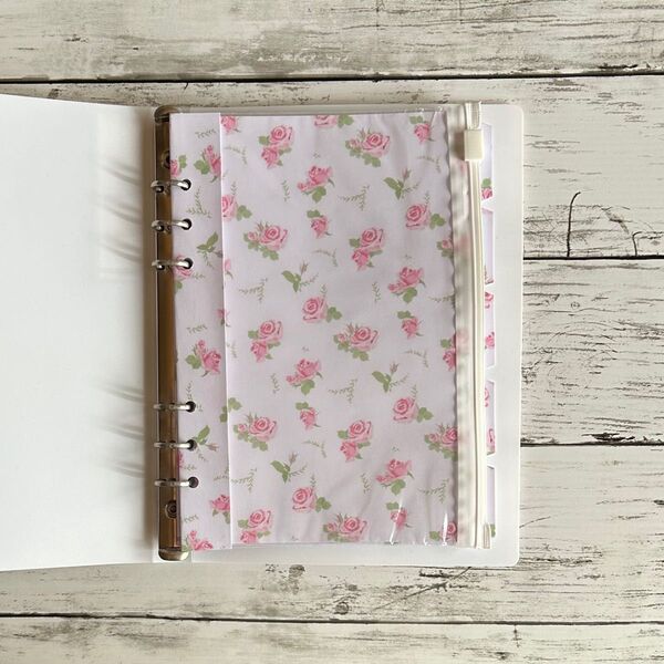 リフィル A5 インデックス(5山)薔薇 ※ハンドメイド品のため、お値下げは不可とさせて頂きます!