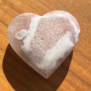天然石 マダガスカル産 ピンクアメジスト桜瑪瑙共生ハート置物51g