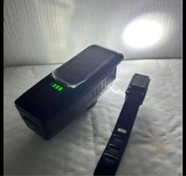 新品 自転車用 LEDライト 黒 取り付けバンド付き