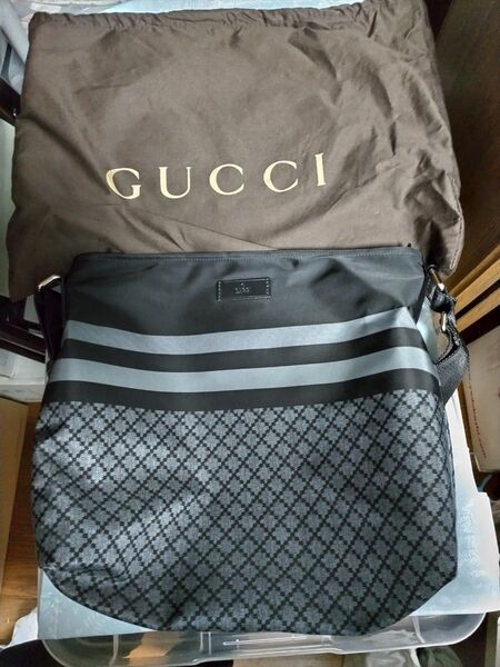 GUCCI ショルダーバッグ