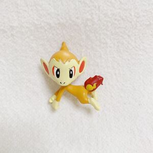 ポケモン ヒコザル★フィギュア★全高約３cm〈K6