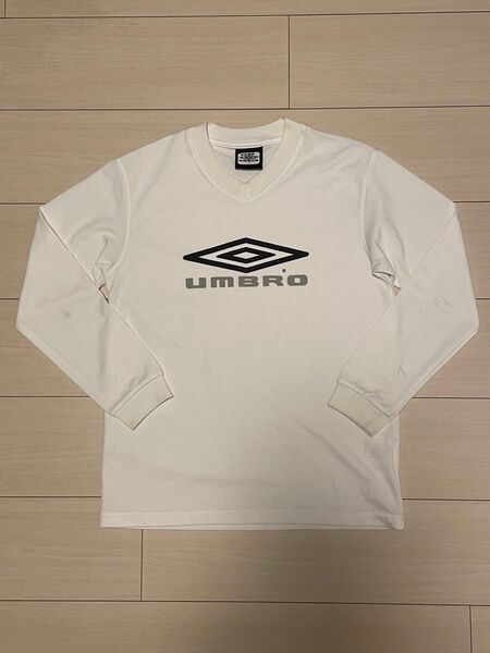 UMBRO ホワイト Vネック長袖シャツ 150
