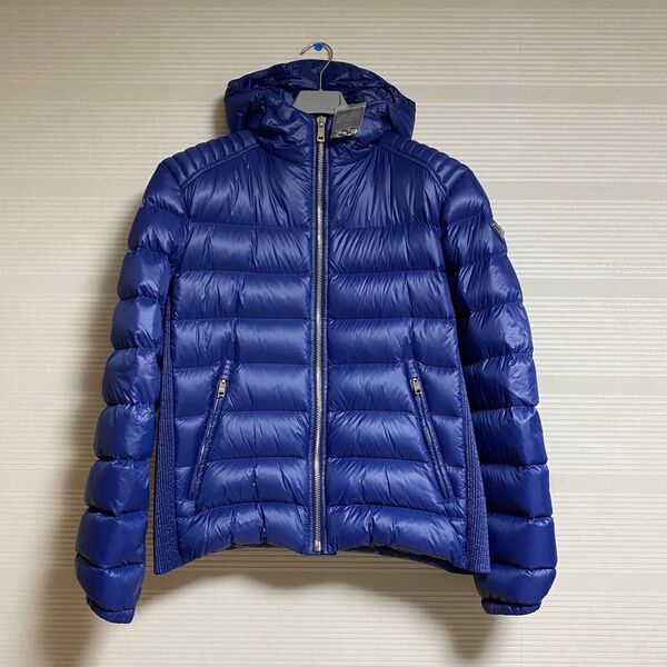 美品 本物 正規品 プラダ メンズ ダウンジャケット 青 XL SGA654