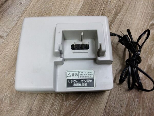 (No 1111-7) パナソニック 充電器 NKJ062