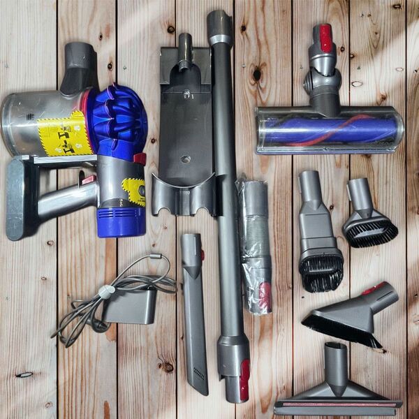 ダイソン掃除機☆dyson V7 slimジャンク品
