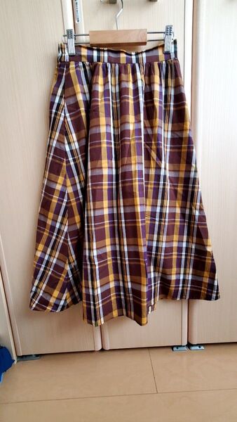 GU チェック スカート