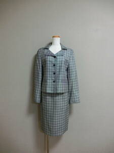  beautiful goods courreges Courreges silk . skirt setup suit gray check 11AR