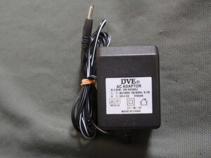 DVE ACアダプタ DV-04565J 4.5V 650mA 定形外可