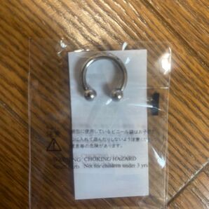 新品、未使用、未開封の8Gボディーピアス サーキュラーバーベル