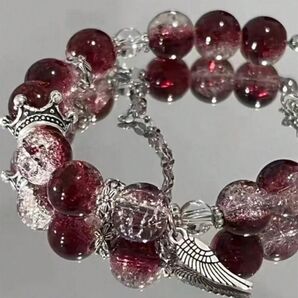 深紅色のクラウン&フェザービート パワーストーン