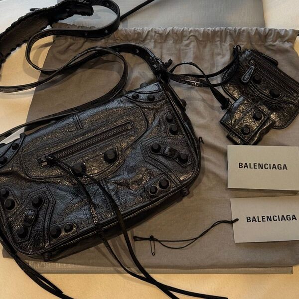 BALENCIAGA LE CAGOLE XS フラップバッグ