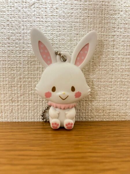 サンリオ ぺたんこ マスコット メル キーホルダー ガチャガチャ