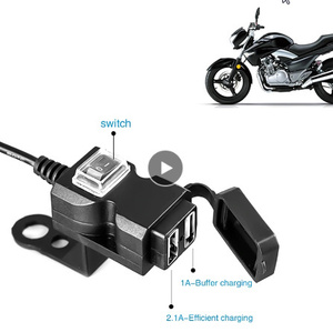 デュアル　usbポート　防水　バイク　オートバイ　ハンドルバー　充電器　アダプタ　電源ソケット用　互換　ｋ-1197