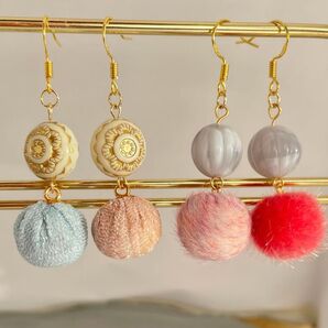 P19 ピアス ハンドメイドピアス ボンボンピアス クリスマス 2点セット 大人かわいい イヤリング ノンホール対応