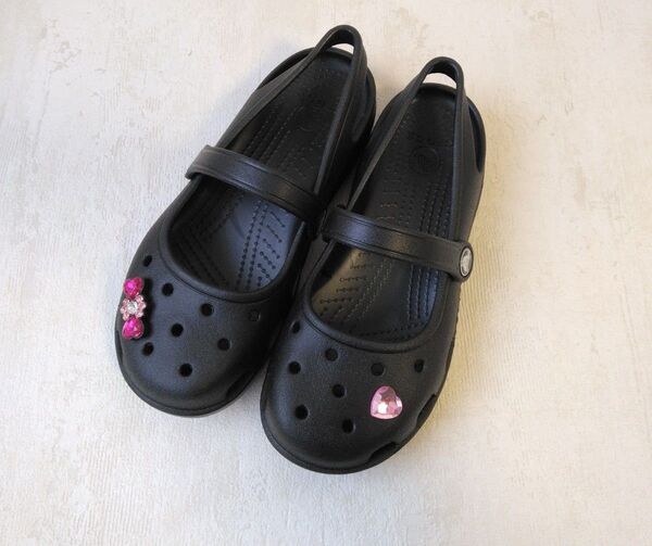 crocs クロックス shayna シャイナ woman Sサイズ ジビッツ セット売り黒 ブラック
