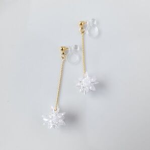 【E118】雪の結晶風イヤリング ロングイヤリング ジルコンイヤリング