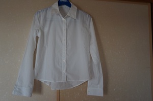 *CECIL McBEE Cecil McBee long sleeve shirt *