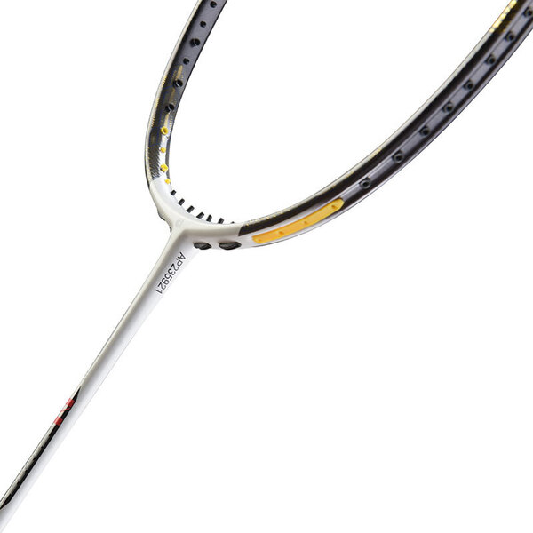◆送料込◆apacs◆N-FORCE III WHITE/GLEY◆4U◆POWER&CONTROL◆6.4mm◆MAX38LBS◆バドミントンラケット◆白灰