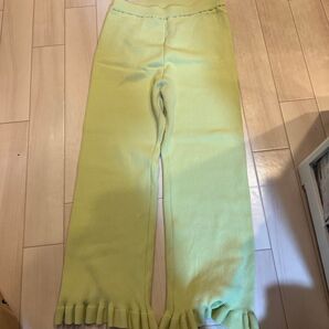 ニットパンツ