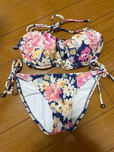 花柄ビキニ 水着