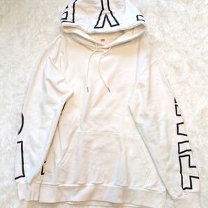 STUDIO DRAMA スタジオドラマ 白色パーカー ビッグデザイン