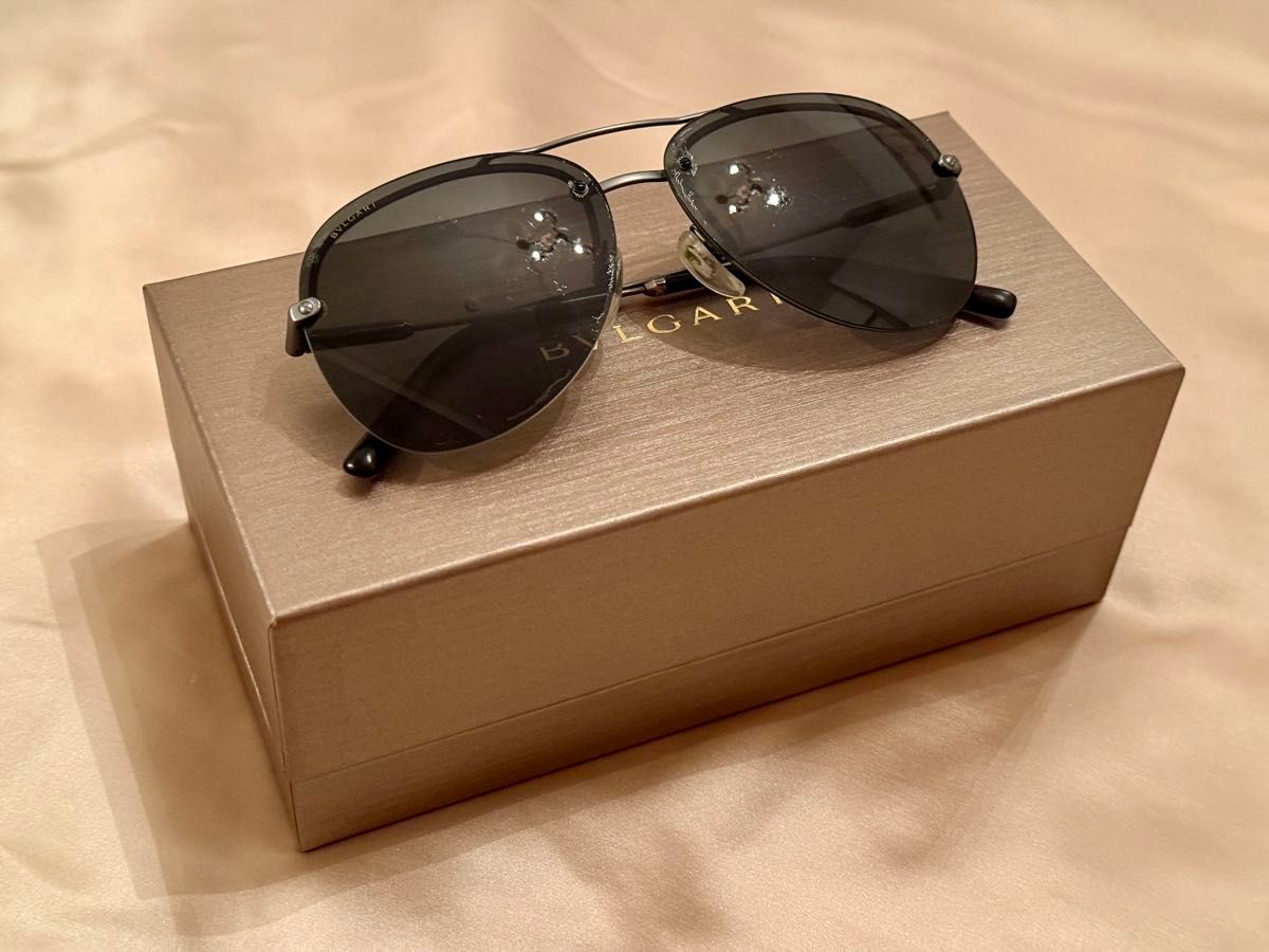 未使用BVLGARI/ブルガリサングラス (ダークブルーxゴールド 未使用BVLGARI/ブルガリサングラス (ダークブルーxゴールド